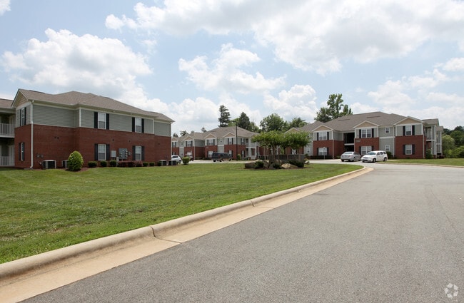Auburn Trace Apartments
