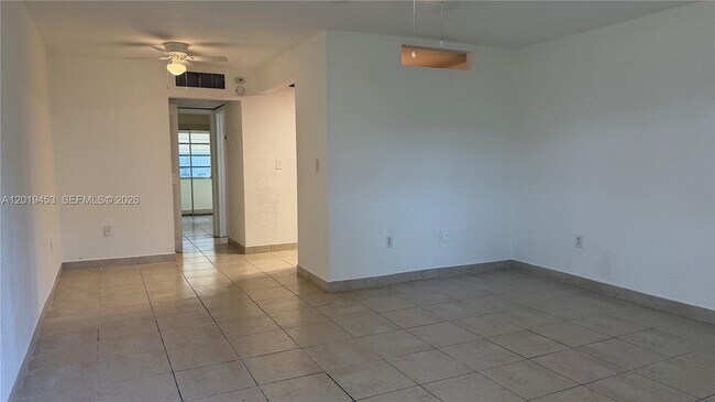 20230 NE 2nd Ave Unidad U5