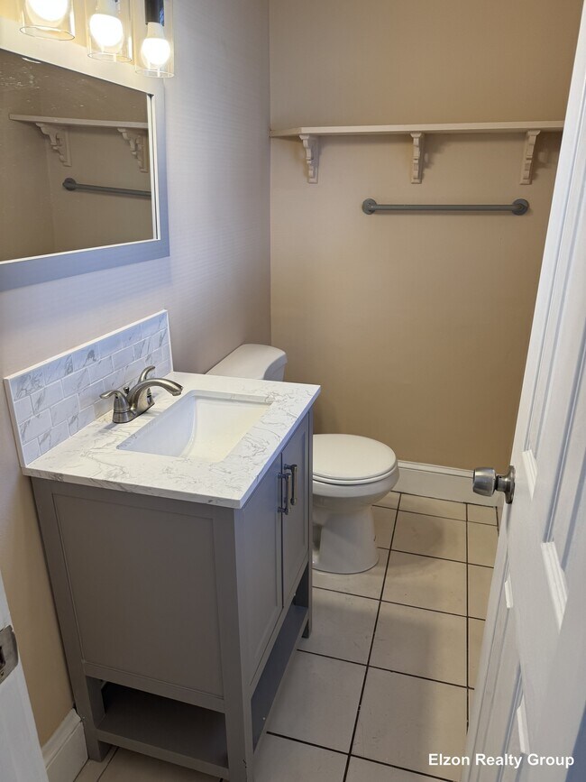 Photo - 315 Foster St Unit 1