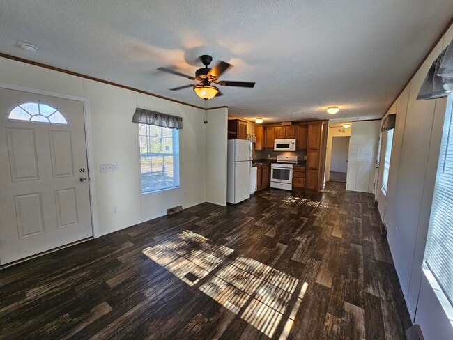 Photo - 9 Mapledale Acres