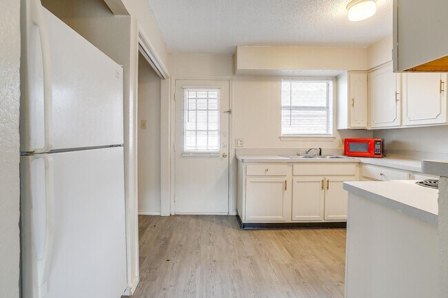 Photo - 2602 NW 21st St Unidad A