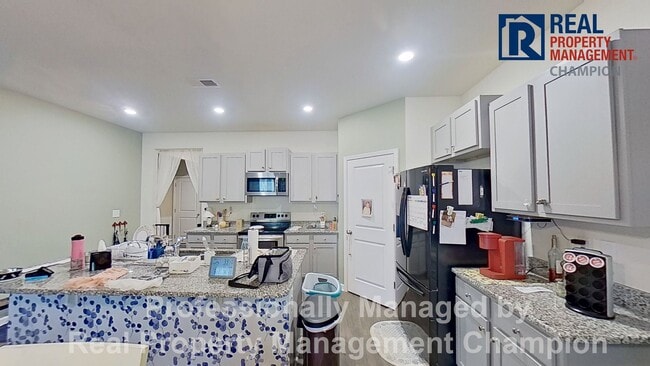 Photo - Spacious 4 BD/2 BA Home in Hawkeswater on the River