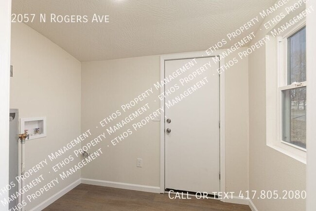 Photo - 2057 N Rogers Ave