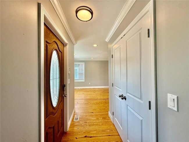 Photo - 52 Bedlow Ave