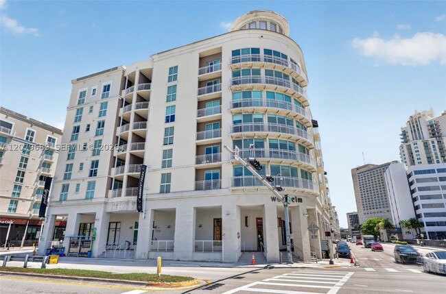 Building Photo - 7270 SW 88th St Unit B403