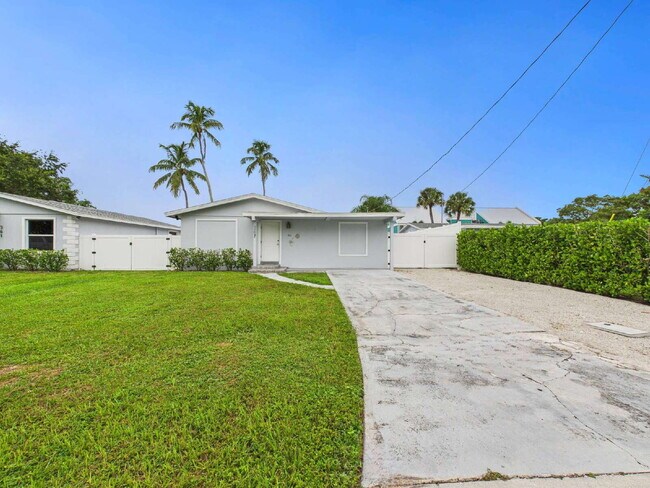 Photo - Bright & Pet-Friendly 2BR Home in River Pa...