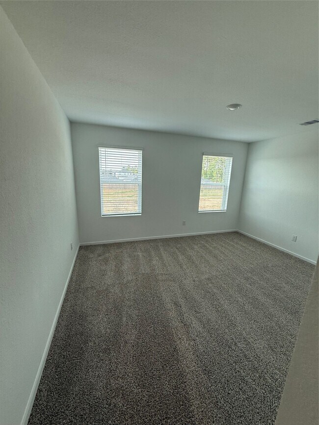 Photo - 1002 Moon Drop Ln