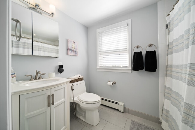 Photo - 364 Rutland Ave