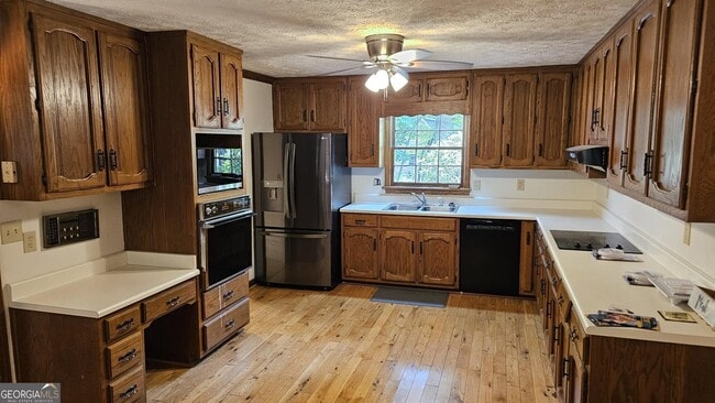 Photo - 2858 Livsey Dr