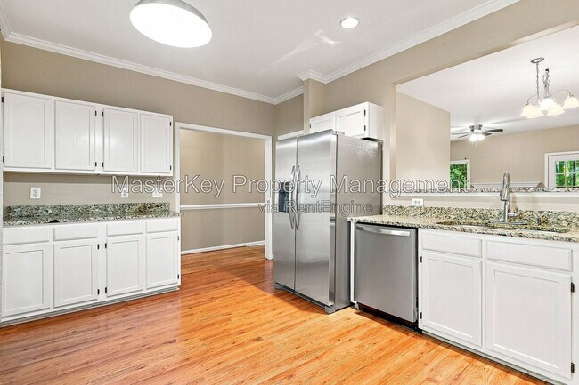 Photo - 217 Riverwalk Cir