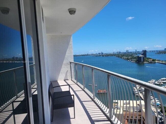 Building Photo - 1750 N Bayshore Dr Unit 2604 Rental