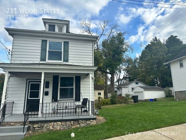 Photo - 711 Wood St