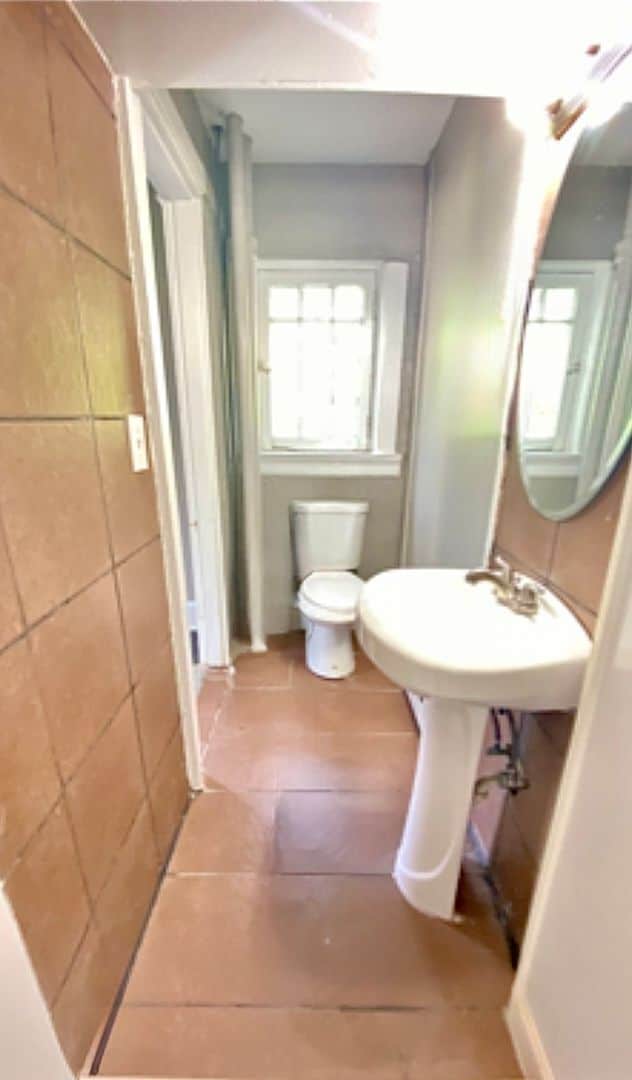 Photo - 10 minute walk to UC!!