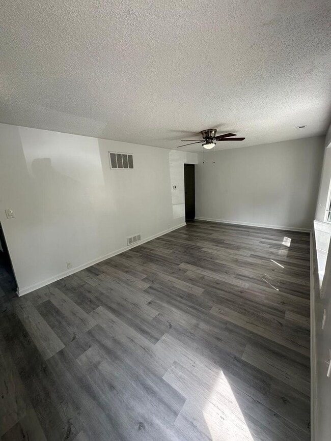 Photo - 4 bedroom 1 bath