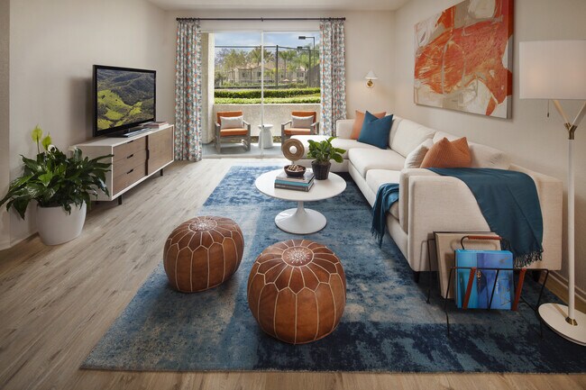 Aliso Town Center Apartment Homes