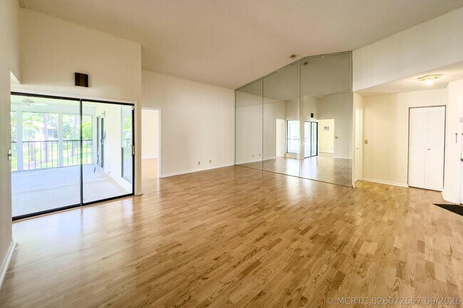 3362 Lucerne Park Dr