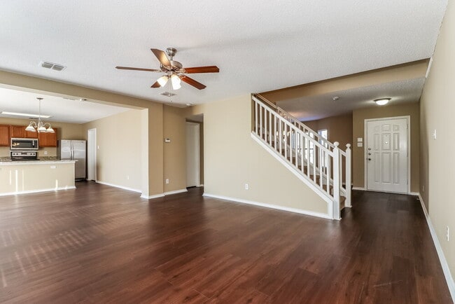 Photo - 5216 Dillon Cir