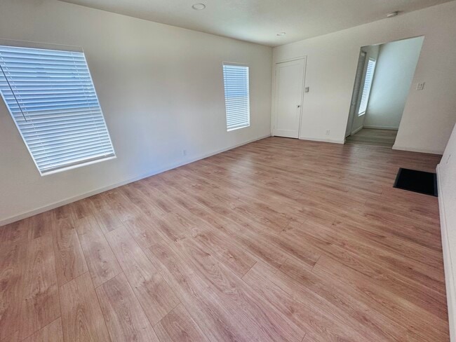 Photo - 1418 55th Ave Unidad 1418 55th ave Oakland ca 94621