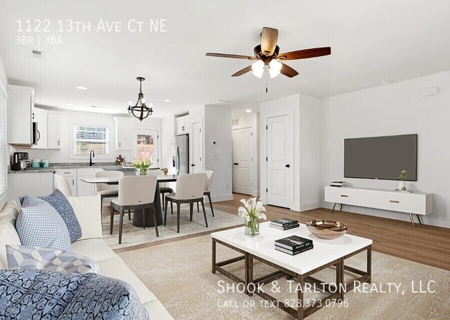 Photo - 1122 13th Ave Ct NE
