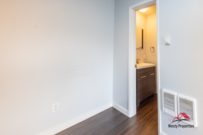 Photo - 6721 NE Klickitat St Unit 6721
