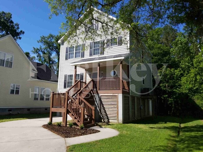 Photo - 1911 Chestnut Oak Ln