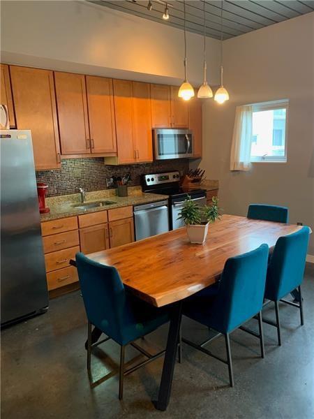620 Glen Iris Dr NE Unit 325