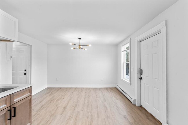 Photo - 30 Anthony St Unidad 30-A