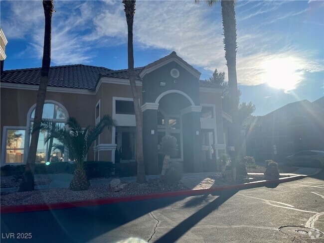 Building Photo - 8101 W Flamingo Rd Unit 2146 Rental