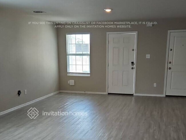 Photo - 7319 Avila Vis