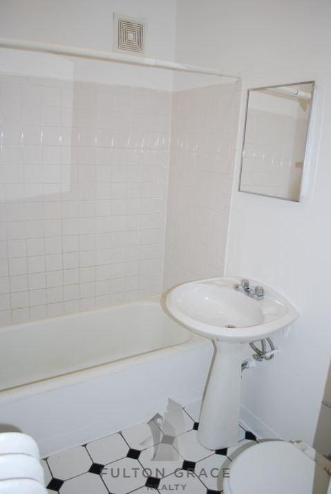 Photo - 1317 W Estes Ave Unit 21.5-35