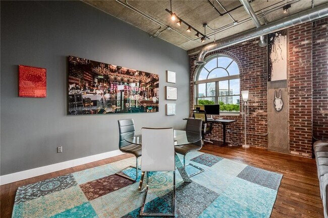 Photo - 3180 Mathieson Dr NE Unit 709