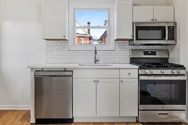 Photo - 607 Murray St