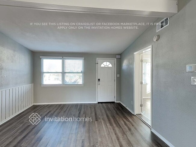 Photo - 11678 104th St