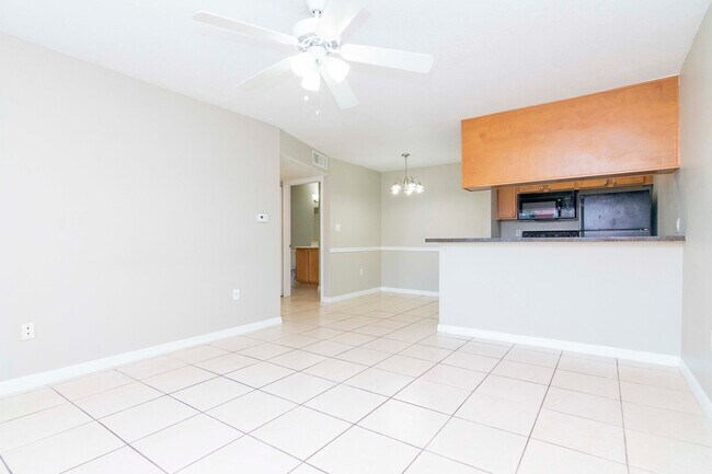 Photo - 302 Lake Parsons Green Unit 103