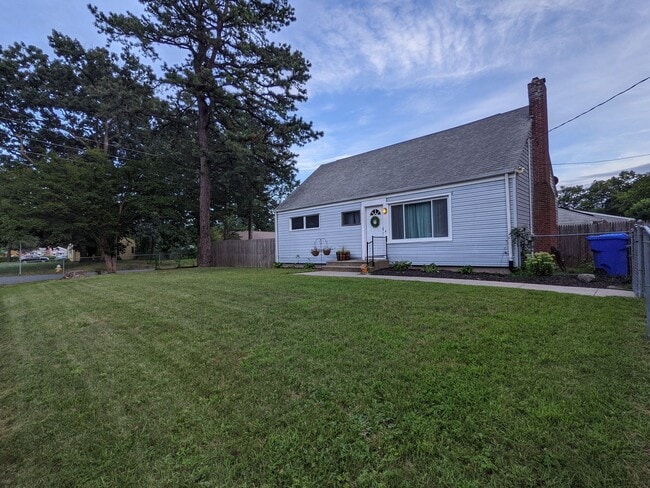 Building Photo - 73 Emerald Rd Unit 73 Emerald