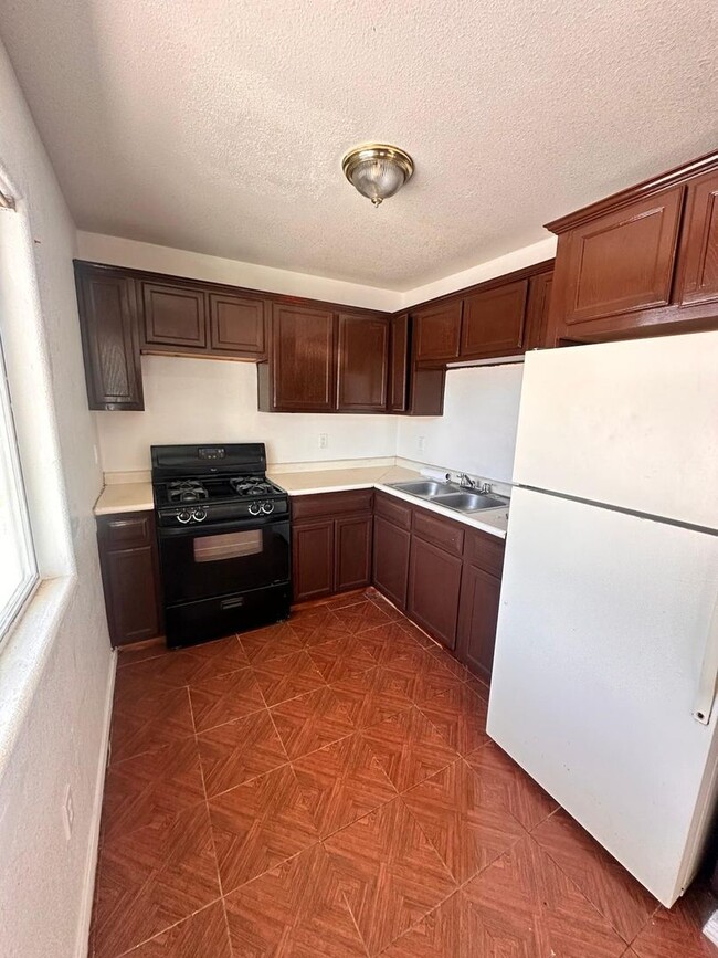 Photo - 12842 Galsworthy Way Unit 2