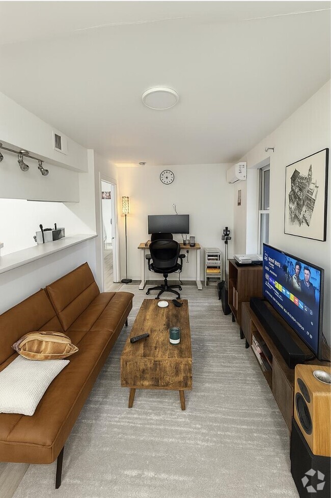 Building Photo - 57 5th St Unit BSMT Rental