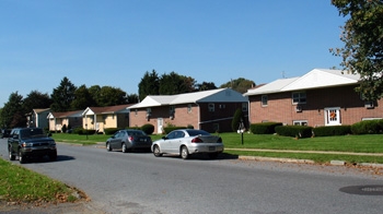 Photo - Lawnton Gardens Apartments