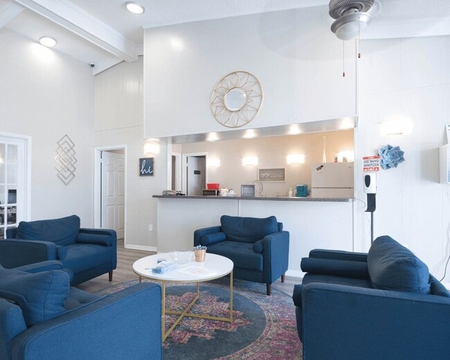 Photo - Cross Creek Apartments