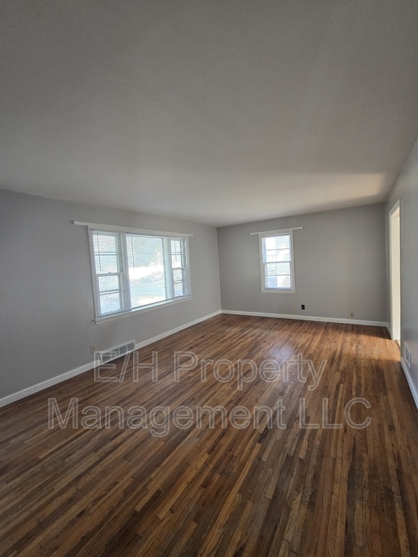 Photo - 1128 S Quentin St