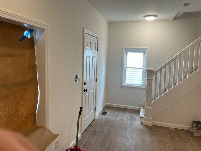 Photo - 667 E Woodrow Ave