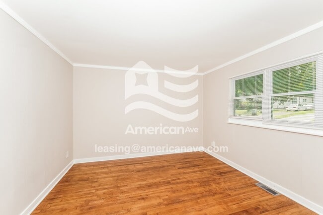 Photo - 6816 6th Ave S