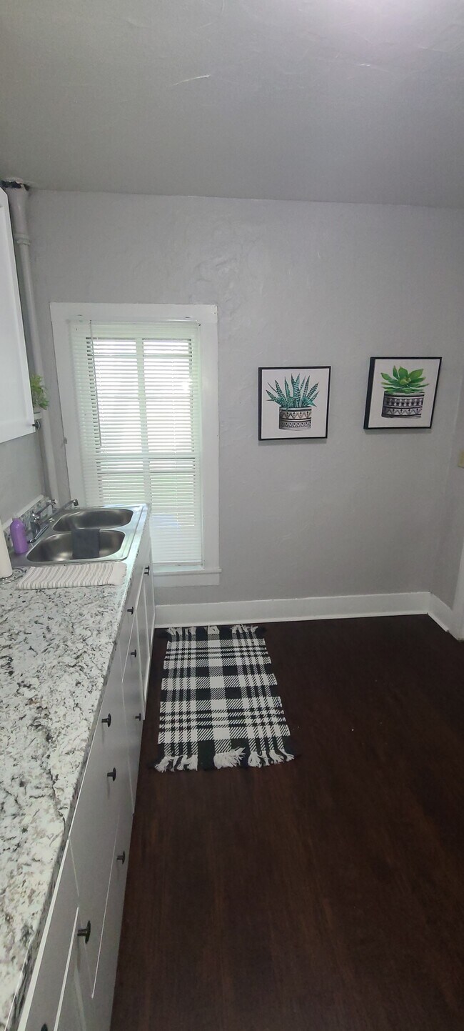 Photo - 540 N Drew St