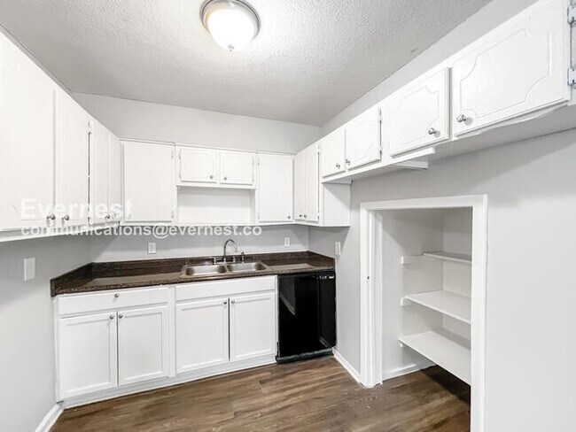 Photo - 3647 S Deerwood Ave