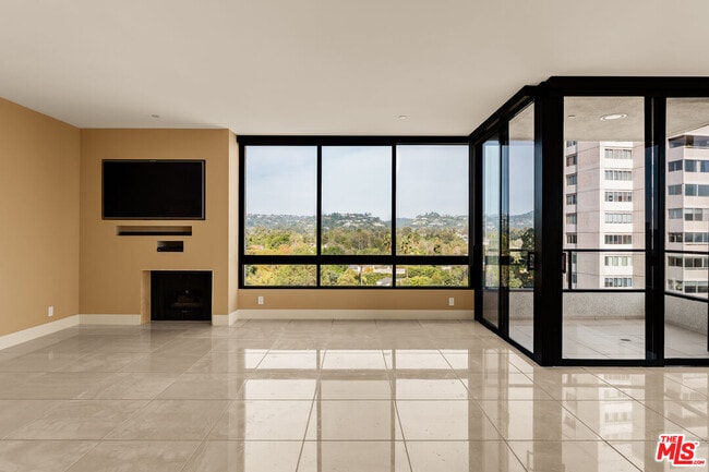 Photo - 10350 Wilshire Blvd Unidad 901