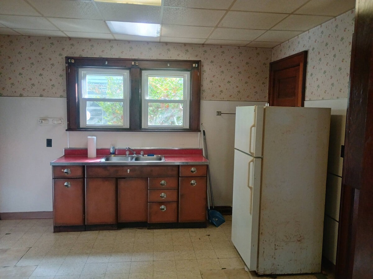 Photo - 1430 Eagle St