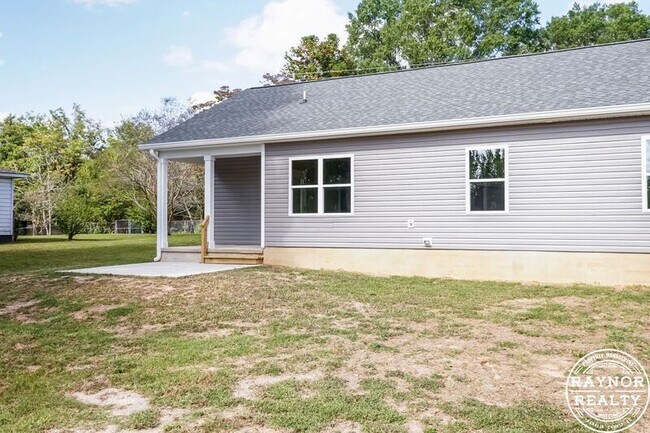 Photo - 606-606 E Pine Ave