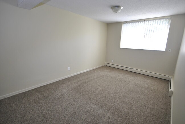 Photo - 520 N Ashley St Unit 13