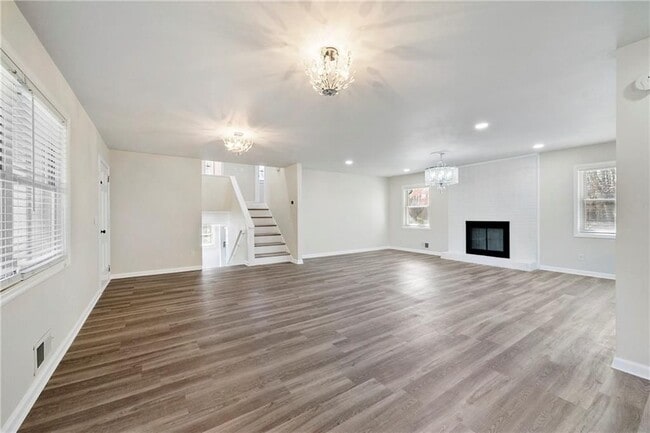 Photo - 3400 Lower Roswell Rd