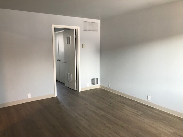 Photo - Trudy Lynn Apartments